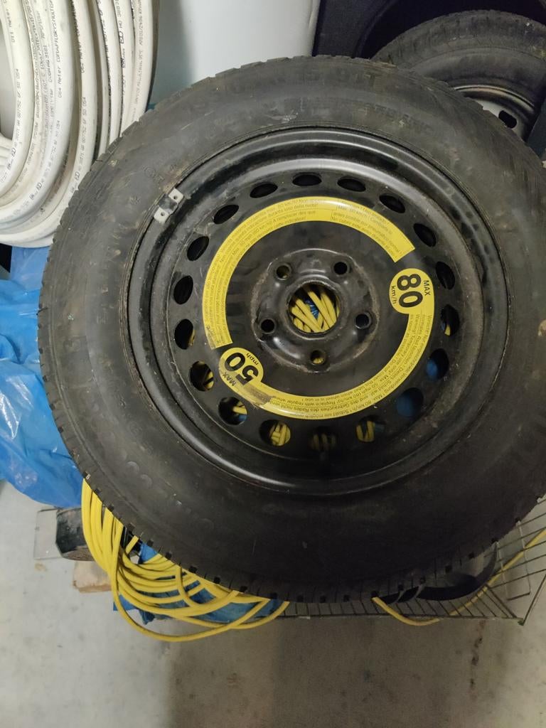 Wielen met nieuwe band 25 en 17 inch, Auto diversen, Aanhangwagen-onderdelen, Ophalen
