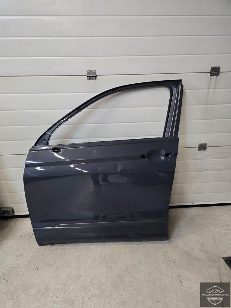 VW Tiguan 5NA 2016-2024 Portier Deur Links Voor Origineel!, Auto-onderdelen, Gebruikt, Volkswagen AG, Voor, Vw@volkswagen.de