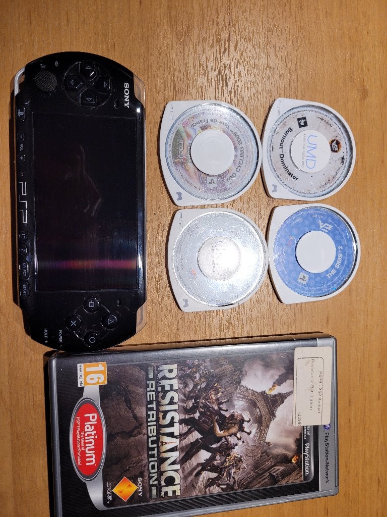 Sony PSP 3000 + 5 jeux (Remarque : batterie exclusive !), Consoles de jeu & Jeux vidéo, Consoles de jeu | Sony PSP, Enlèvement ou Envoi