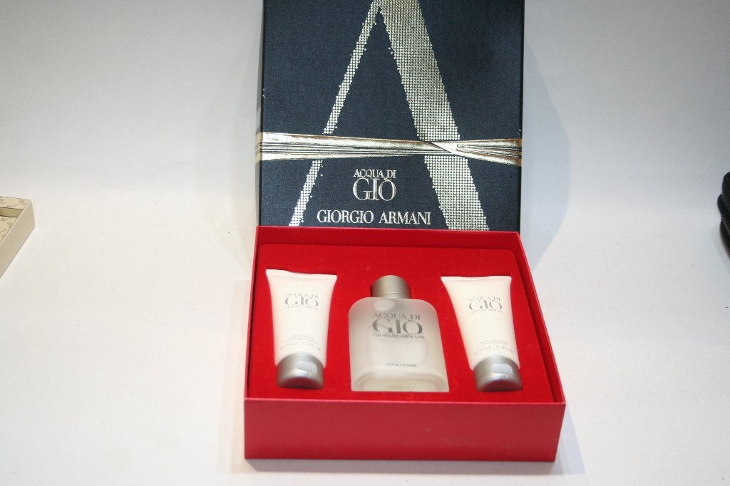 Armani Acqua Di Gio Homme coffret cadeau 100 ml +gel+ ASB, Enlèvement ou Envoi, Neuf