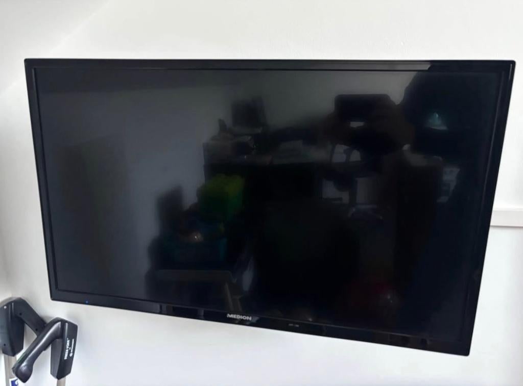 Medion TV 32 inch met tv-beugel Vogels, Enlèvement, Comme neuf