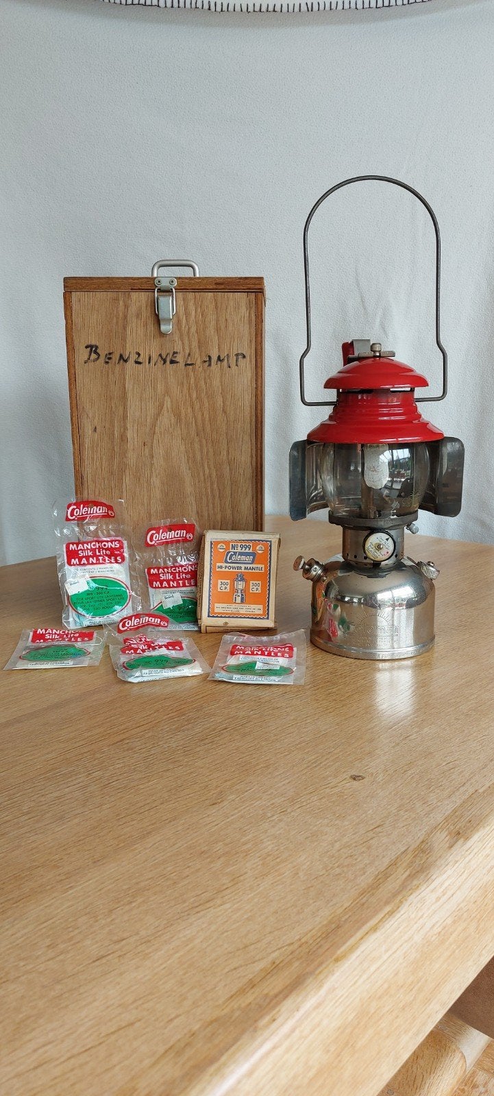 Coleman kampeerlamp, Ophalen