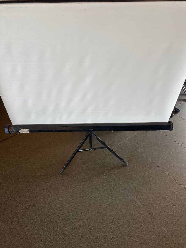 Projectiescherm, Ophalen, Handmatig, Gebruikt