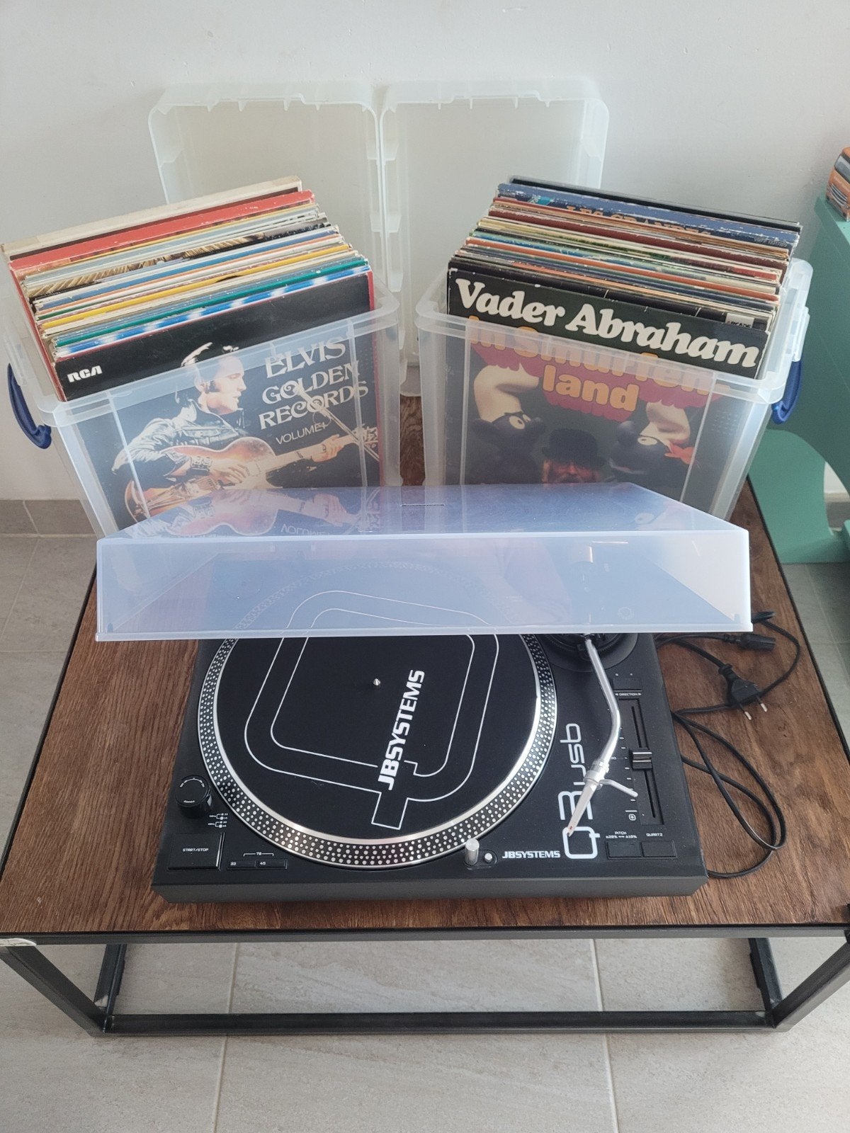 JB Systems Q3 USB comprenant plus de 100 albums vinyles et v, Autres marques, Tourne-disque, Comme neuf, Enlèvement
