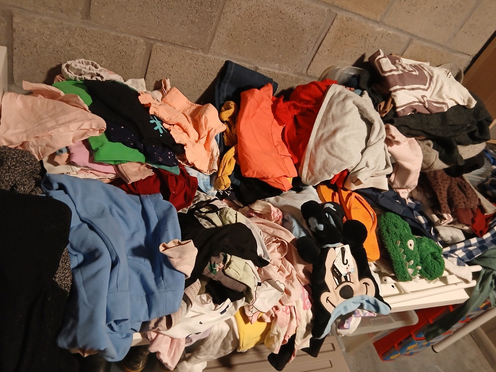 kleding uitverkoop, Ophalen, Gedragen