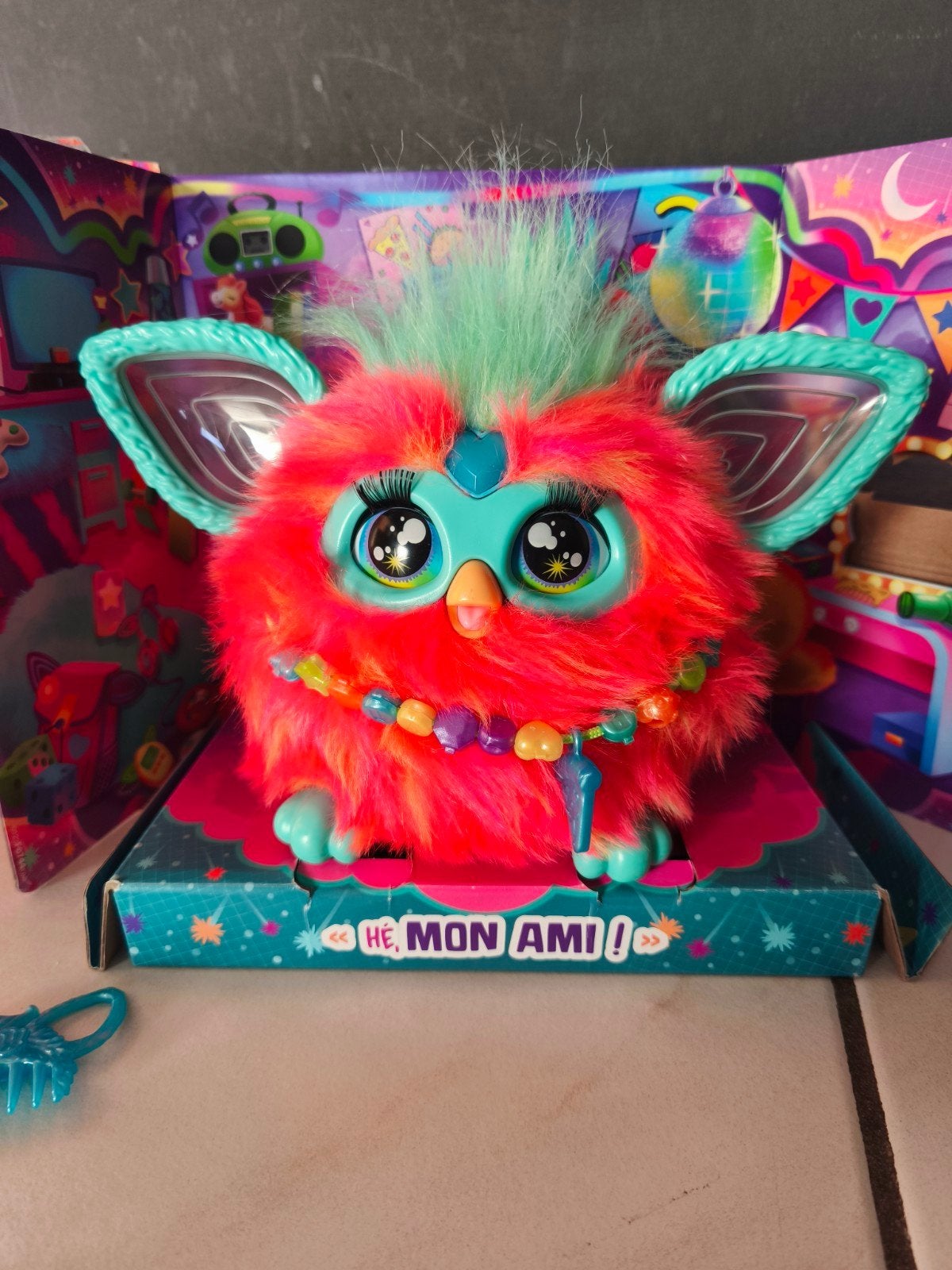 furby avec boîte d'origine, livret, peigne, collier, complet, Enlèvement, Utilisé