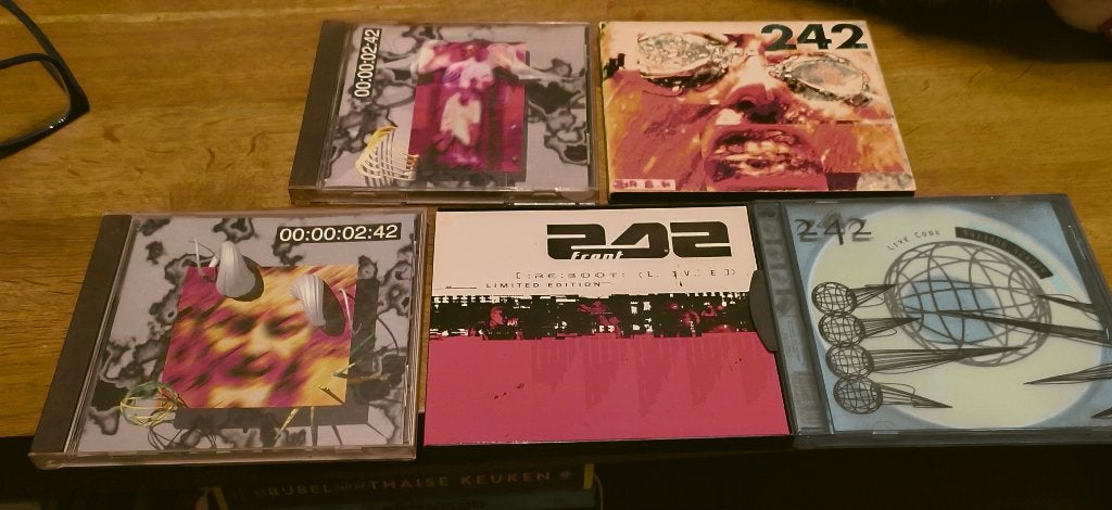 5 cd's Front 242 ! Origineel !, CD & DVD, Enlèvement ou Envoi, Comme neuf, Rock électronique, Autres types