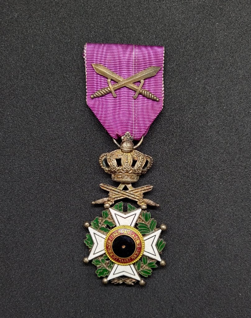 Ridder in de leopoldsorde met zwaarden, Enlèvement ou Envoi, Armée de terre, Ruban, Médaille ou Ailes