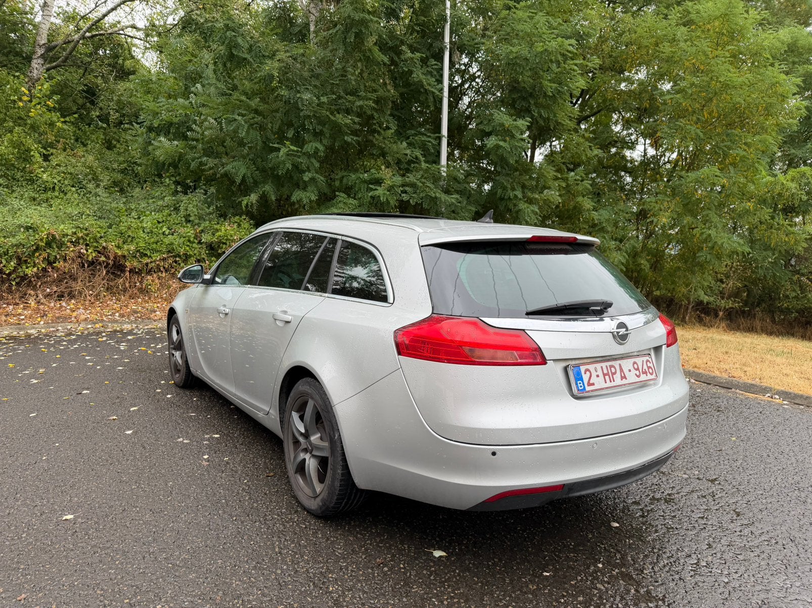 Opel insignia 2.0 diesel boîte automatique 2011, Auto's, Automaat, Euro 5, Parkeersensor, Zwart