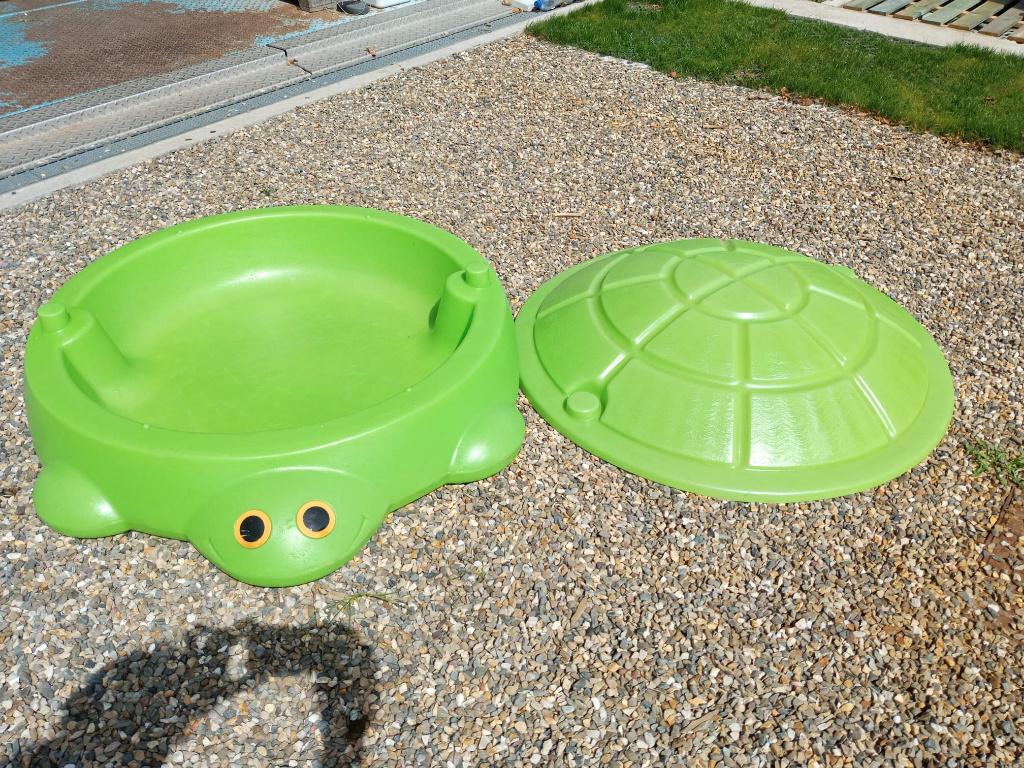 zandbak/plonsbad schilpad met deksel, Kinderen en Baby's, Speelgoed | Buiten | Zandbakken, Ophalen, Zo goed als nieuw