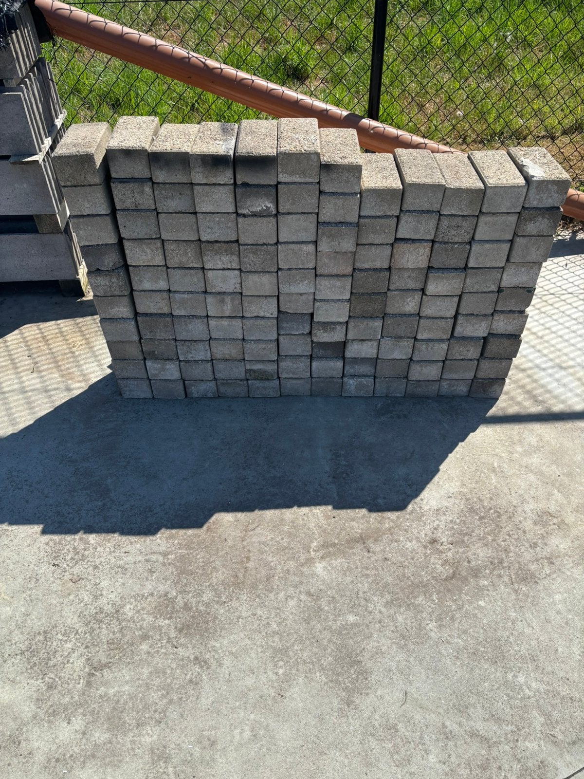 Betonklinker 22x10,5x 8dik  (105st), Tuin en Terras, Tegels en Klinkers, Ophalen, Gebruikt, Beton, Klinkers