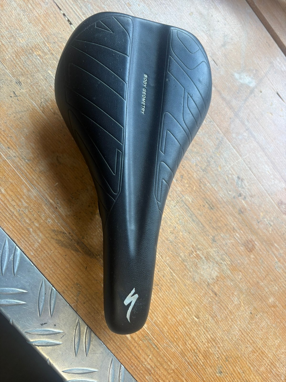 Specialized zadel, Ophalen, Fatbike, Leer, Zo goed als nieuw