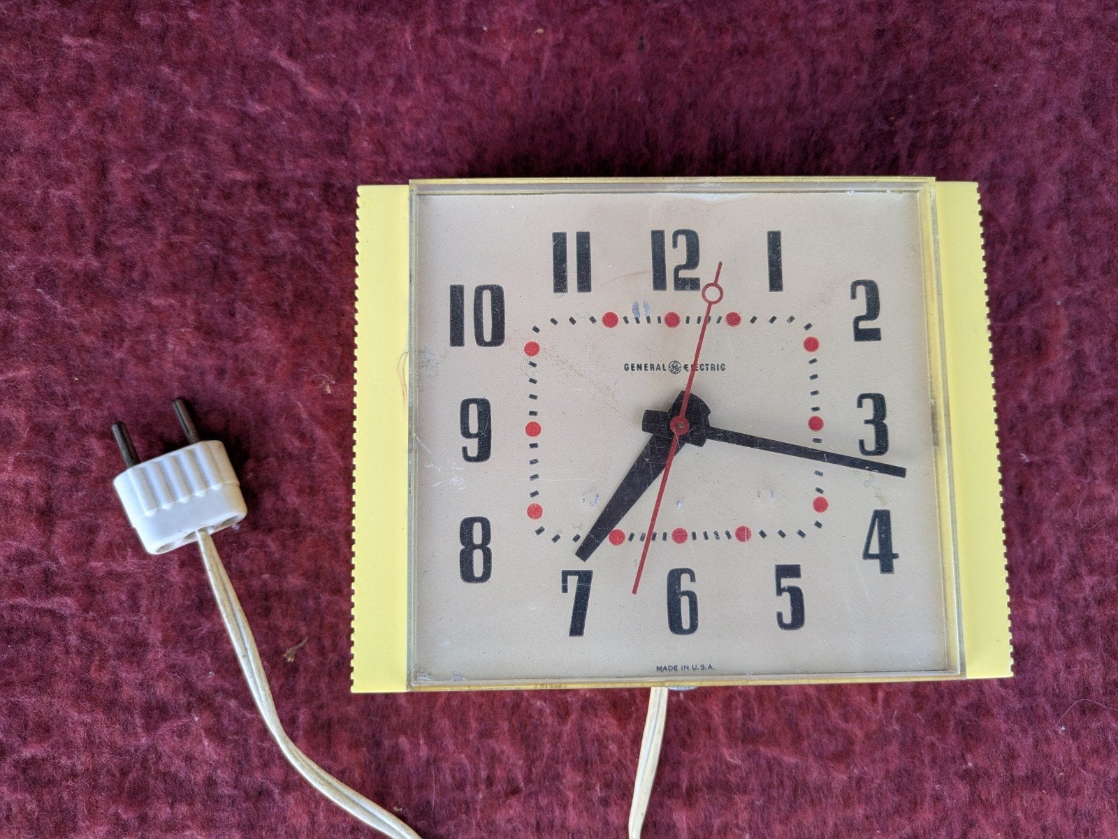 vintage General Electric wall clock 
Sti, Antiek en Kunst, Ophalen of Verzenden