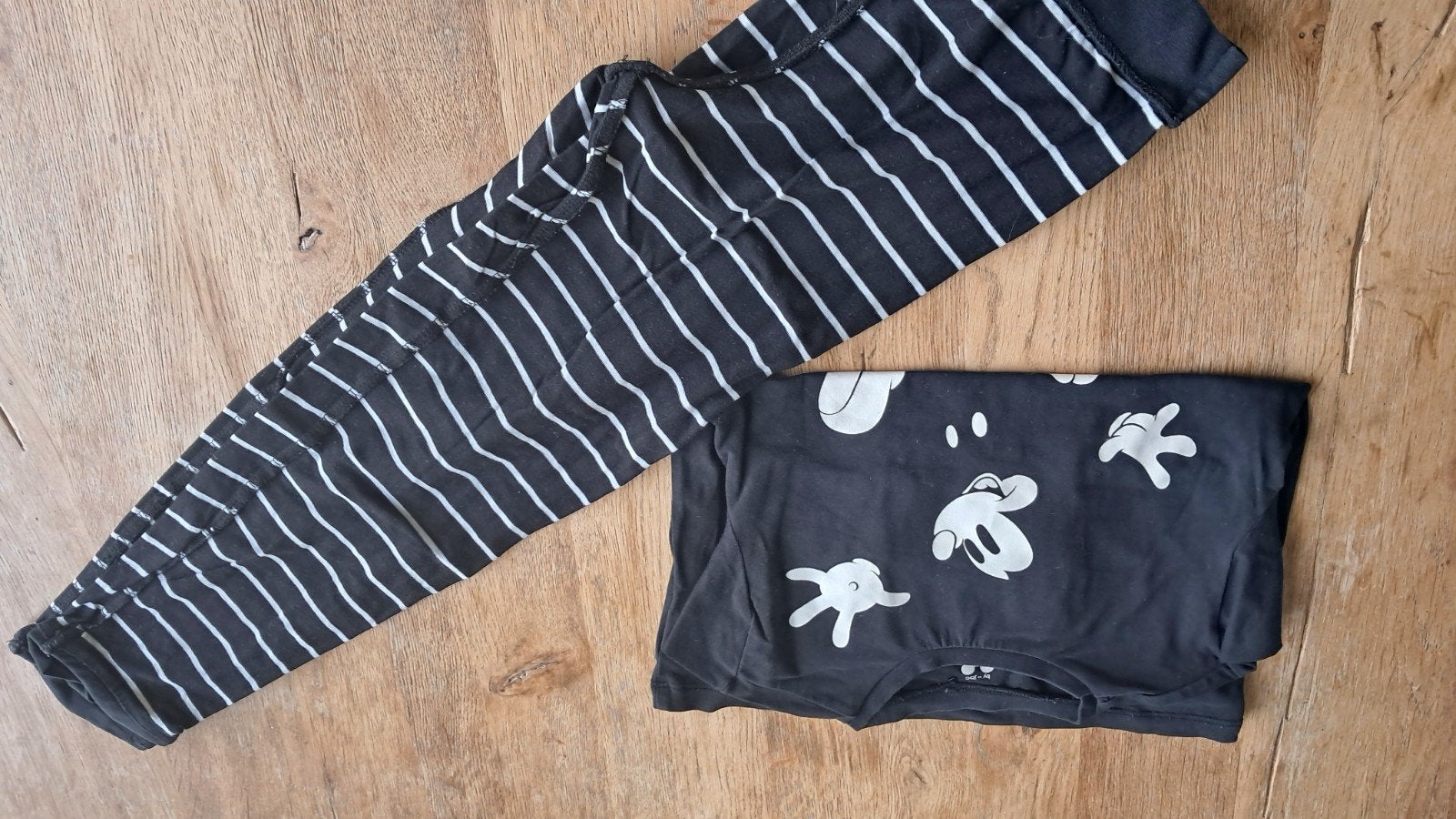 pyjama 128 disney, Disney, Nacht- of Onderkleding, Jongen of Meisje, Ophalen of Verzenden