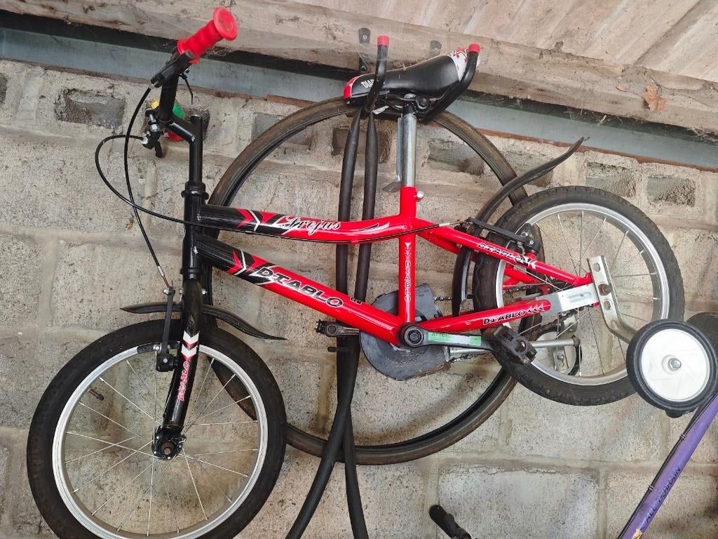 16 inch kinderfiets met zijwieltjes, Fietsen en Brommers, Ophalen, Gebruikt, Zijwieltjes