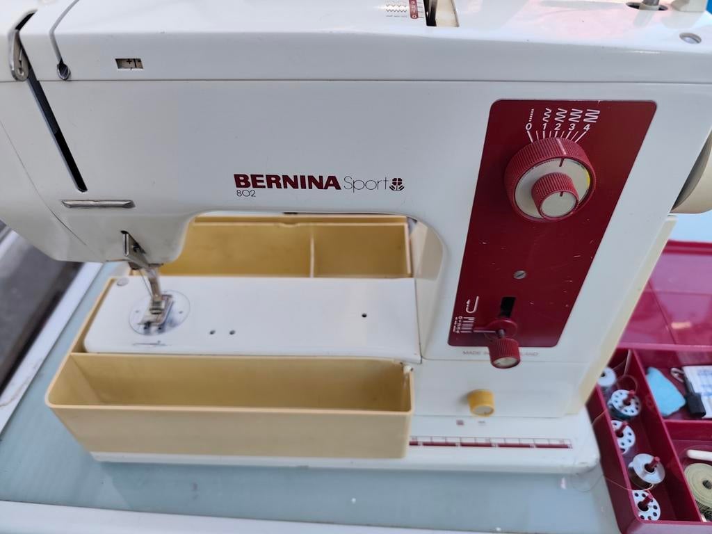 Naaimachine Bernina 802, Ophalen, Naaimachine, Bernina