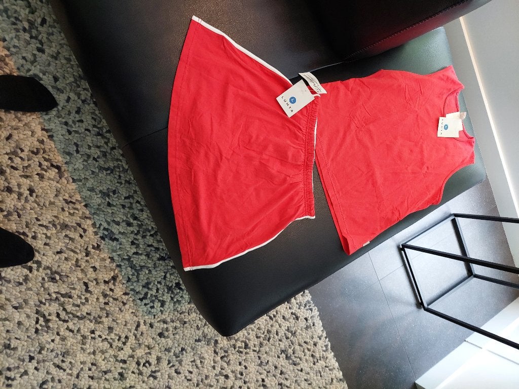Set (top en rok), LUHTA, maat 36. NIEUW! Allerlei sporten!, Kleding | Dames, LUHTA, Verzenden, Overige typen, Nieuw