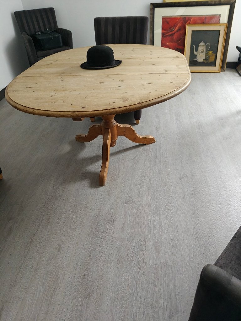 grenen eettafel, Ophalen, Zo goed als nieuw, Massief, Grenenhout