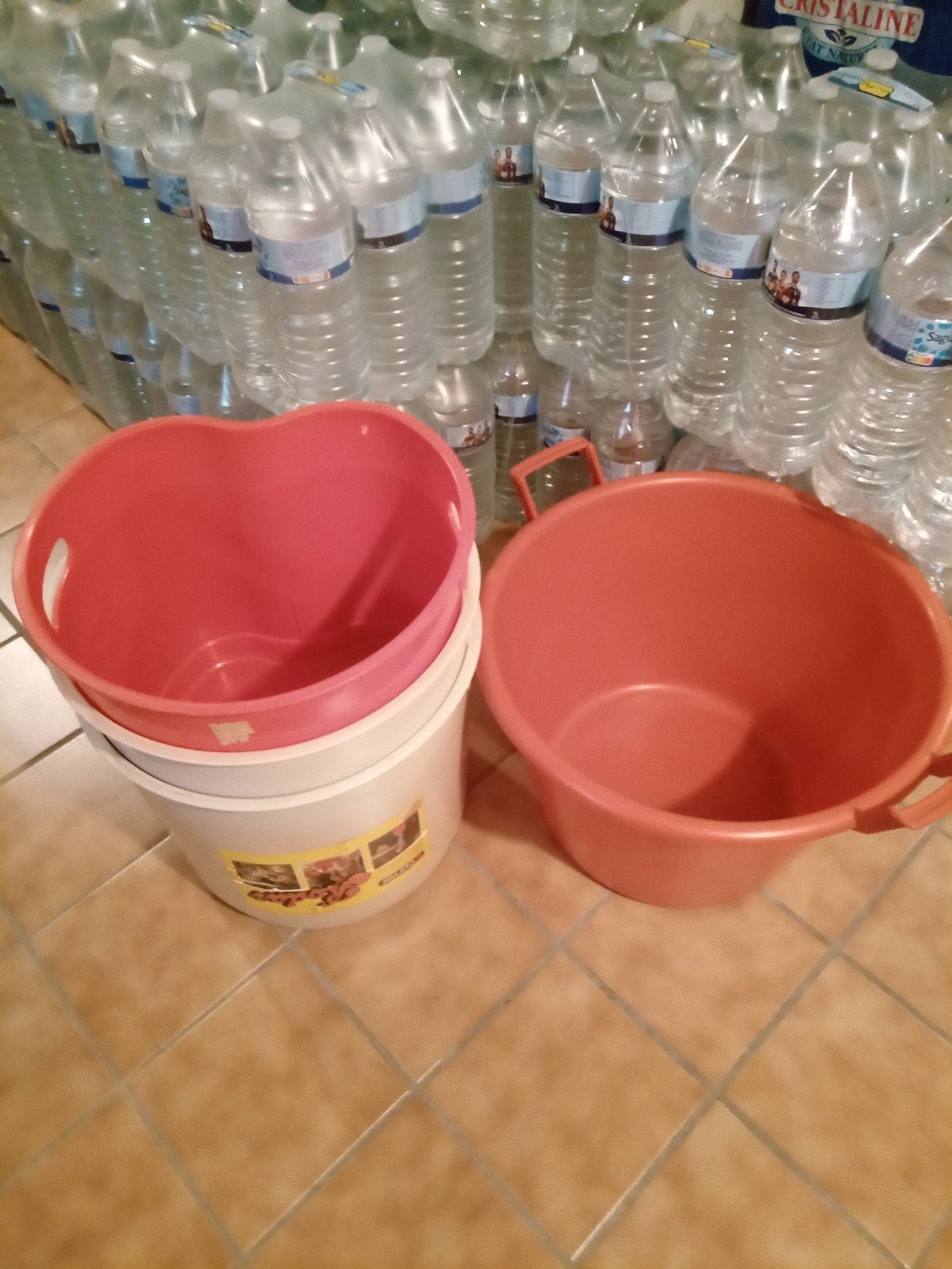Bac, manne à linge, seau hygiénique...., Enlèvement, Neuf, Avec couvercle