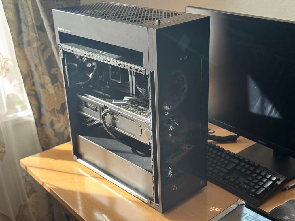 High-End Gaming PC RTX 4080 super/ intel 14700K, Informatique & Logiciels, Ordinateurs de bureau, Comme neuf, Enlèvement