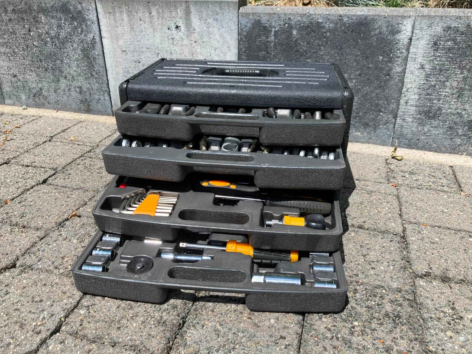 Boîte à outils, Enlèvement, Remplie, Neuf