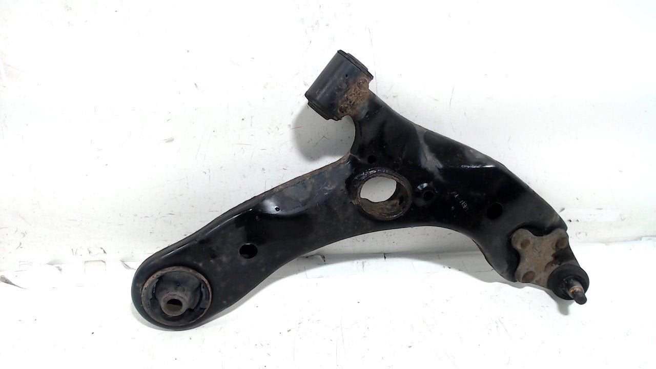 Draagarm rechts voor Toyota Avensis, Onderdelen@venauto.nl, Van der Ven Autorecycling B.V., Ettenseweg 76, 4706 PB Roosendaal, The Netherlands