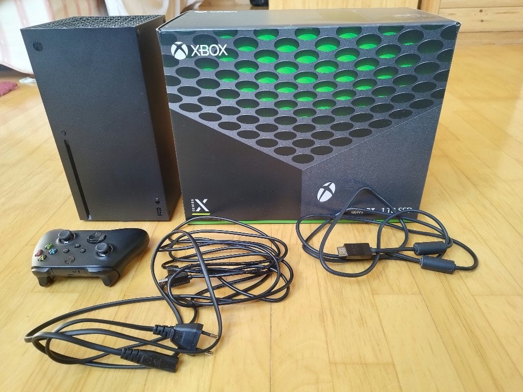 XBOX-serie X 1 TB, 1 controller, controllerkabel van 2 m, Games en Spelcomputers, Ophalen, Zo goed als nieuw, Xbox Series X