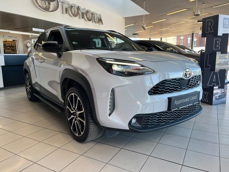 Toyota Yaris Cross GR Sport Bi-tone, Automaat, https://public.car-pass.be/vhr/4dcb3f7a-b4e3-42e7-af76-0566cea60cba, 1490 cc, Bedrijf