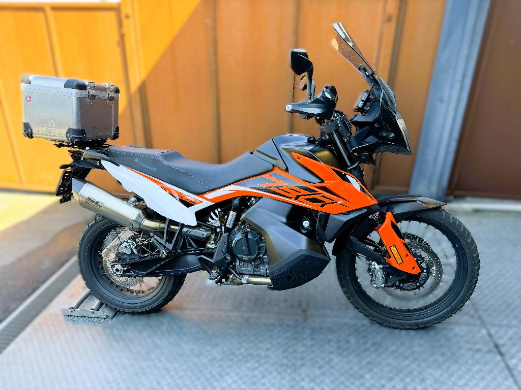Adventure 790cm³ abs 2021 13000km nieuwe staat bar 1.2.3, Motoren, Motoren | KTM, 2 cilinders, 790 cc, Nieuw, Motorrijbewijs A