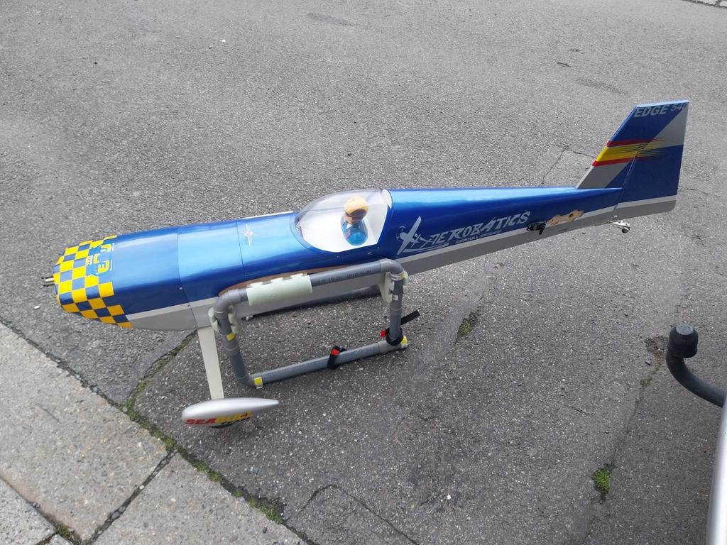 Avion télécommandé, Enlèvement, Comme neuf