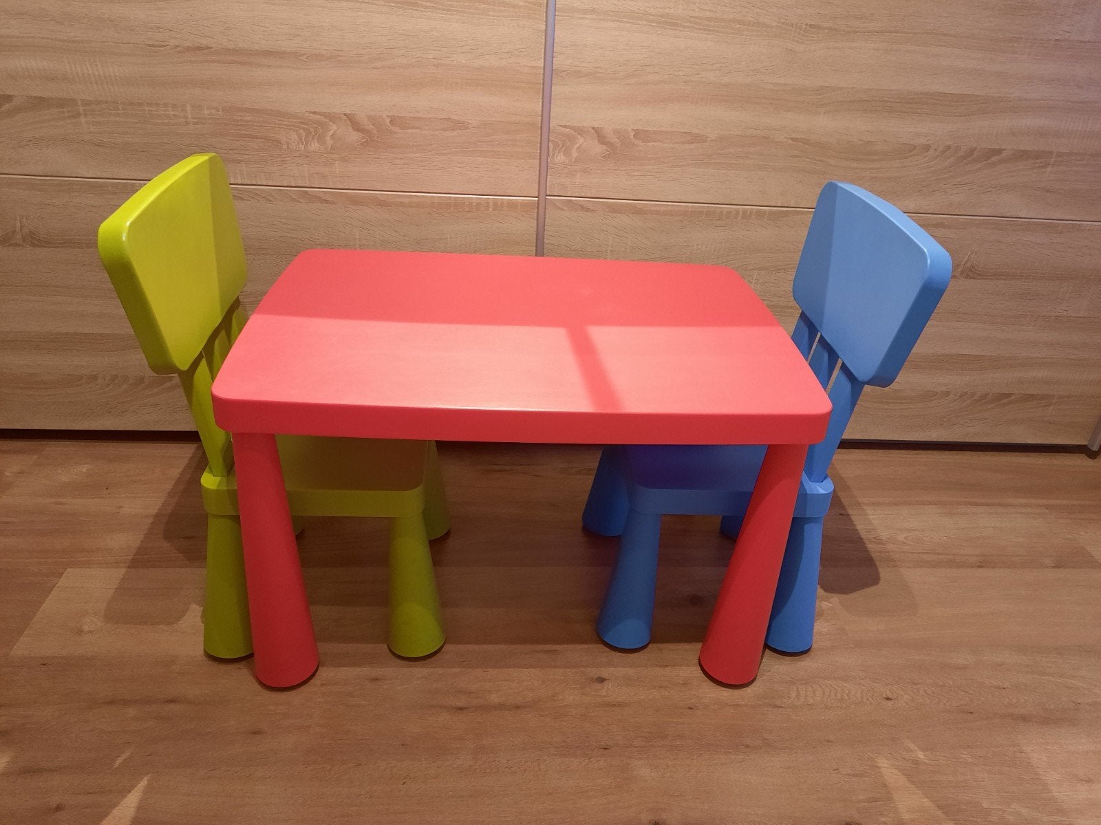kindertafeltje + 2 kinderstoeltjes, Enlèvement, Comme neuf, Table(s) et Chaise(s)