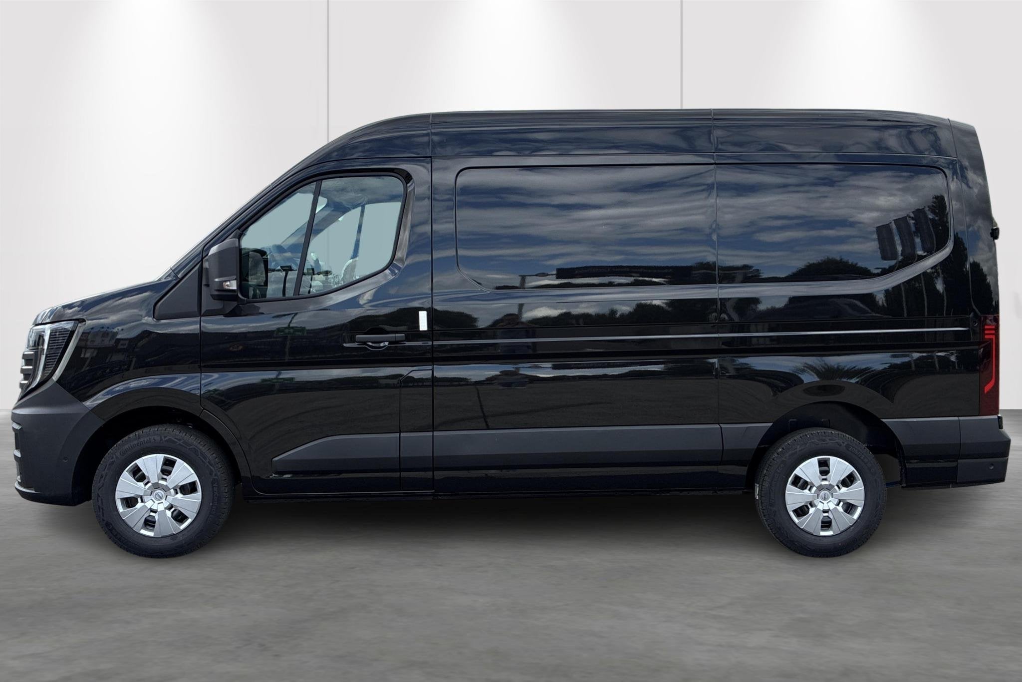 Nissan Interstar L3H2 3.5T 2,0 dCi 170 Tekna 9AT Automaat, a, Auto's, Bestelwagens en Lichte vracht, Automatische klimaatregeling