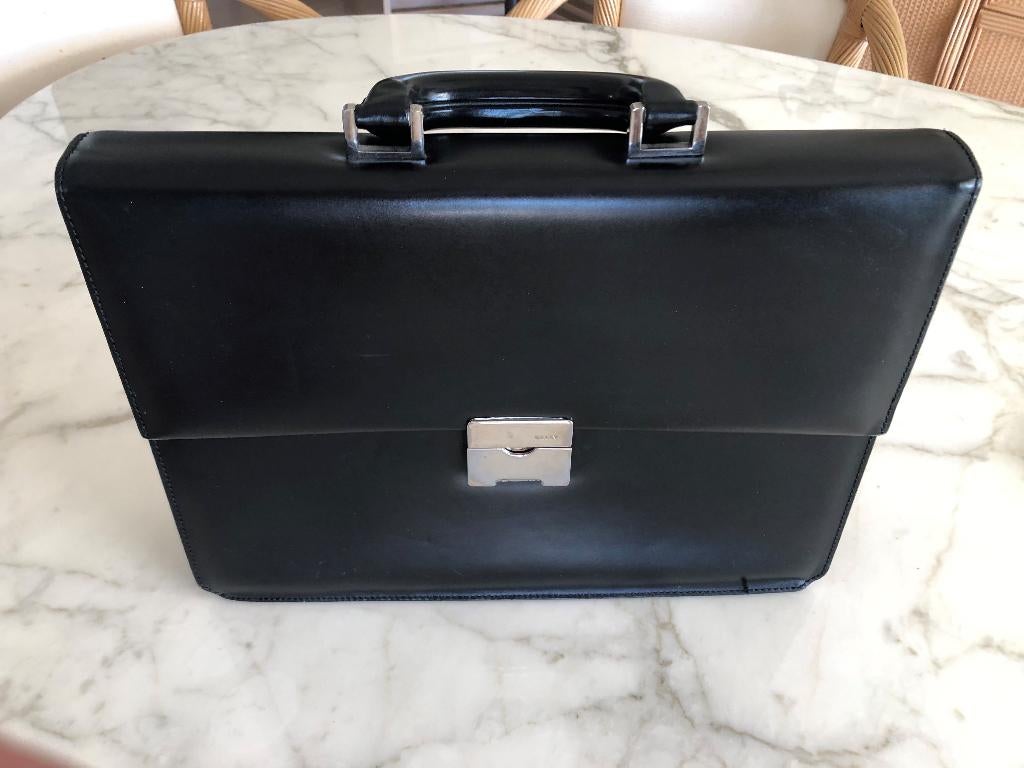 Bally aktetas, Ophalen of Verzenden