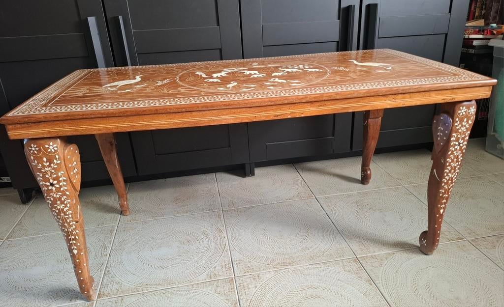 Indiase salontafel met inlegwerk, Ophalen
