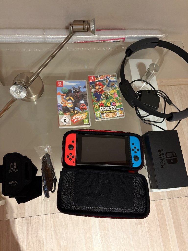 nintendo switch, Ophalen, Met games, Met 2 controllers, Zo goed als nieuw