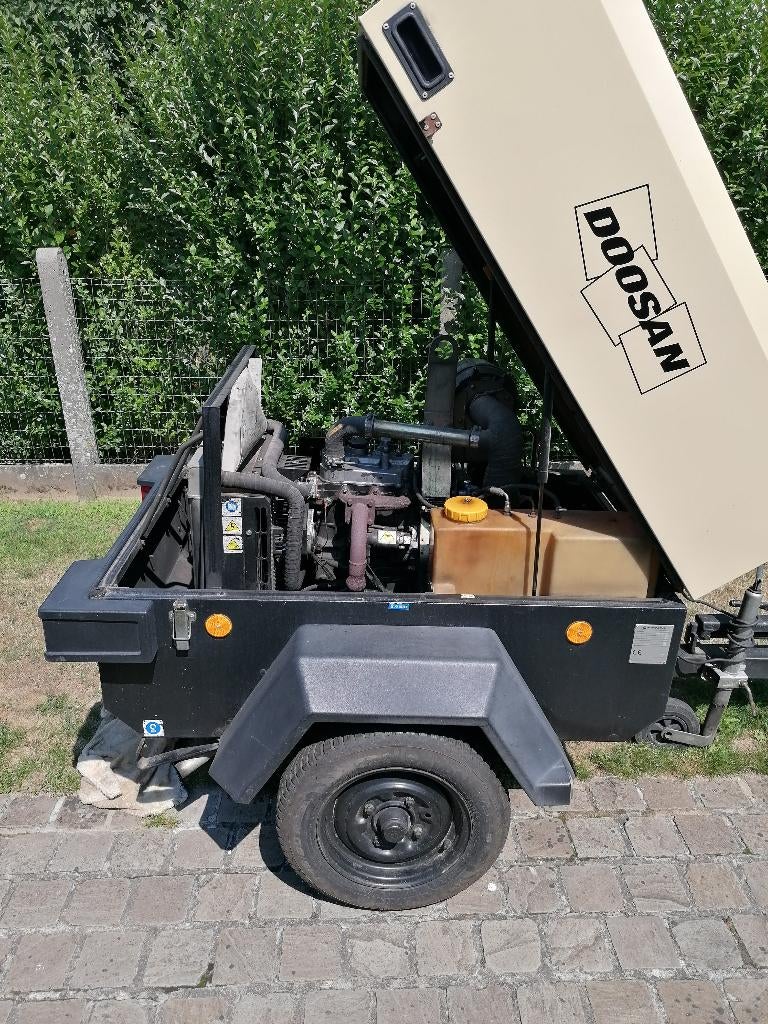 Mobiele compressor doosan!, Ophalen of Verzenden, 6 tot 10 bar, Mobiel