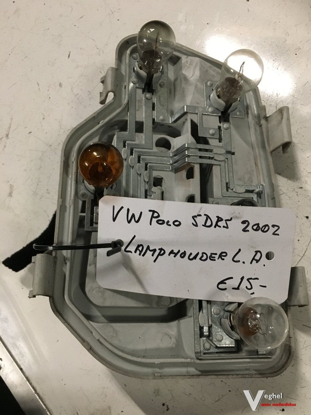 Vw Polo 1.4 16v 2002  5drs  Fiitng houder rechtsachter, Gebruikt, -, -, Ophalen of Verzenden
