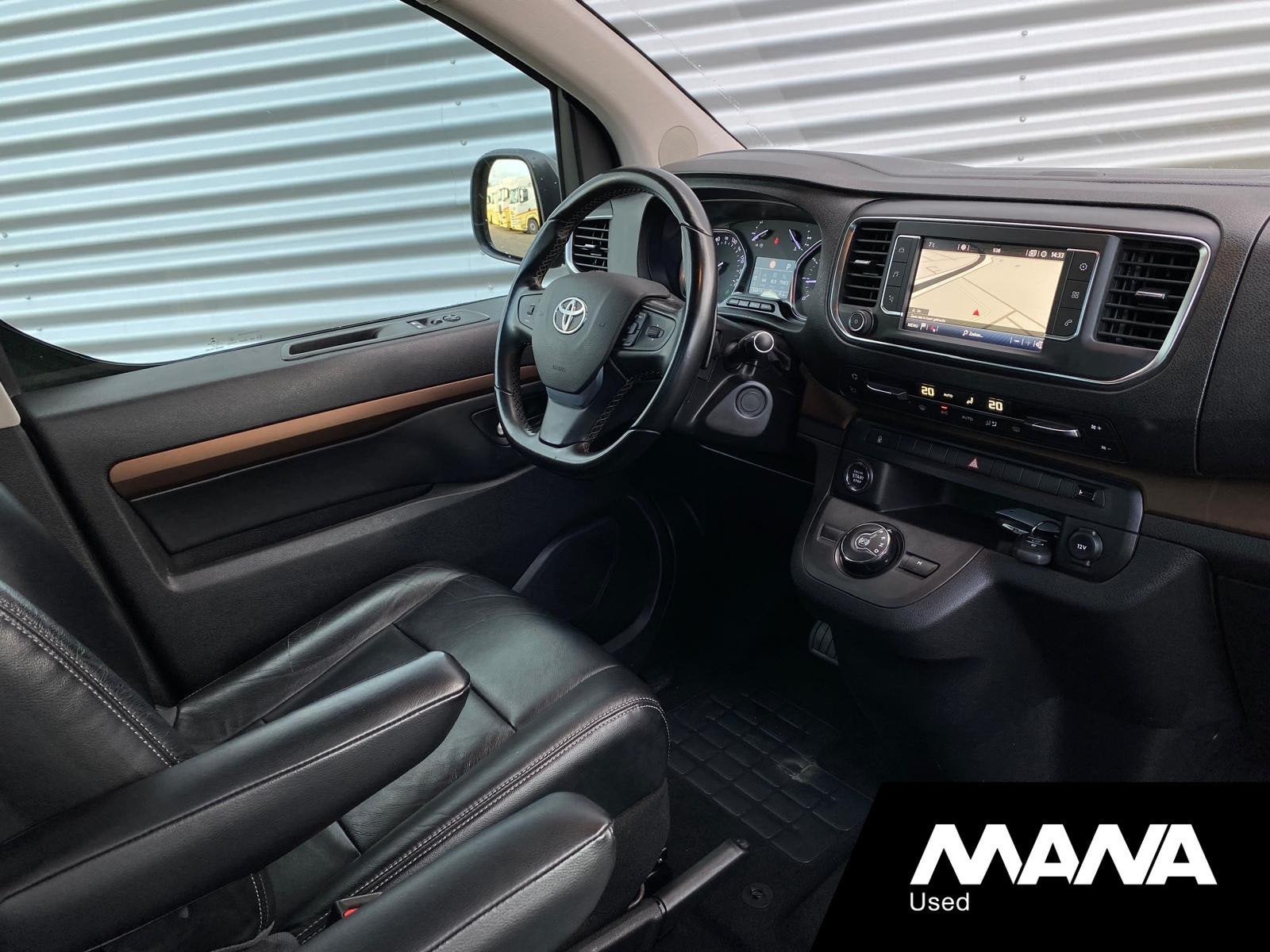 Toyota ProAce Verso 2.0 D-4D Dynamic L3H1 DC 177PK Automaat, Auto's, Gebruikt, 4 cilinders, 2500 kg, Leder