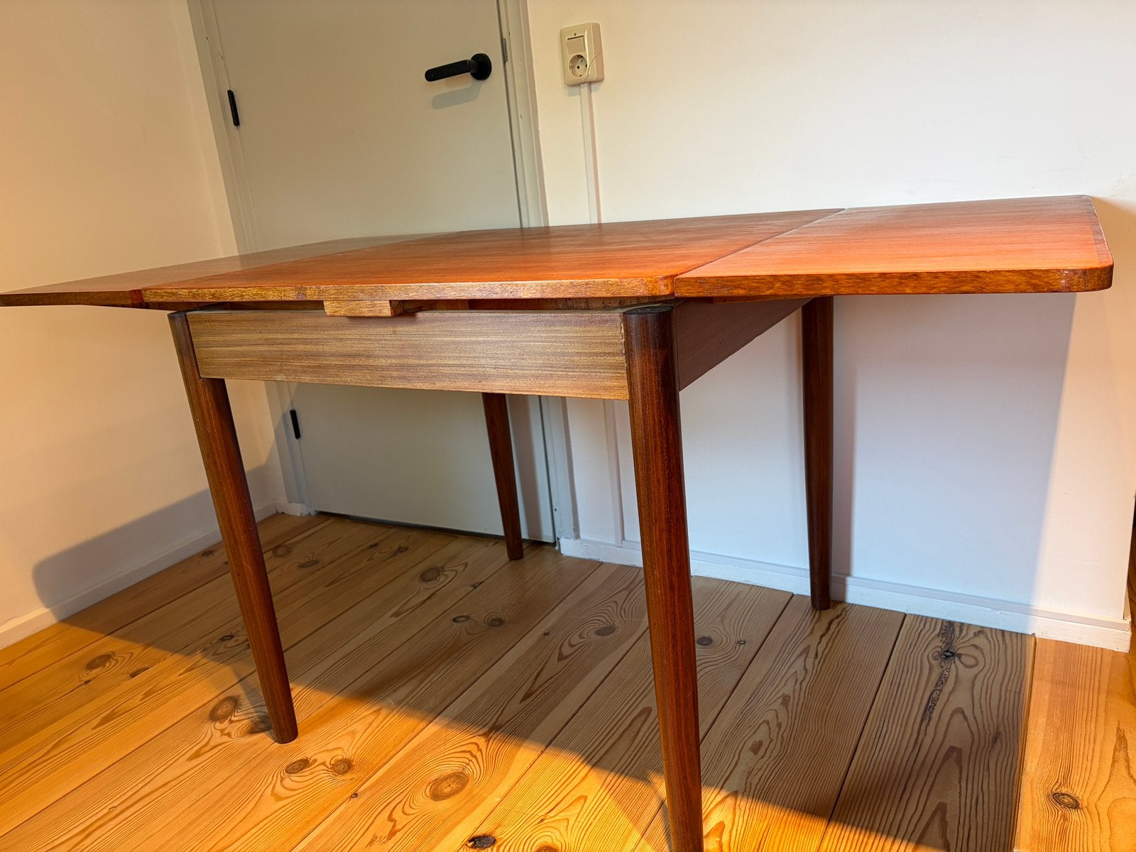 Vintage | Uitschuifbare eettafel, Ophalen, Gebruikt, 50 tot 100 cm, 50 tot 100 cm