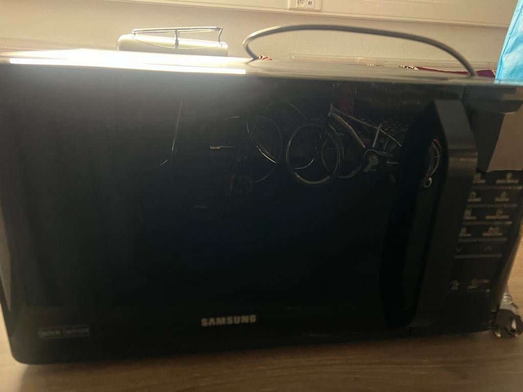 Microwave samsung quick defrost, Ophalen of Verzenden, Zo goed als nieuw