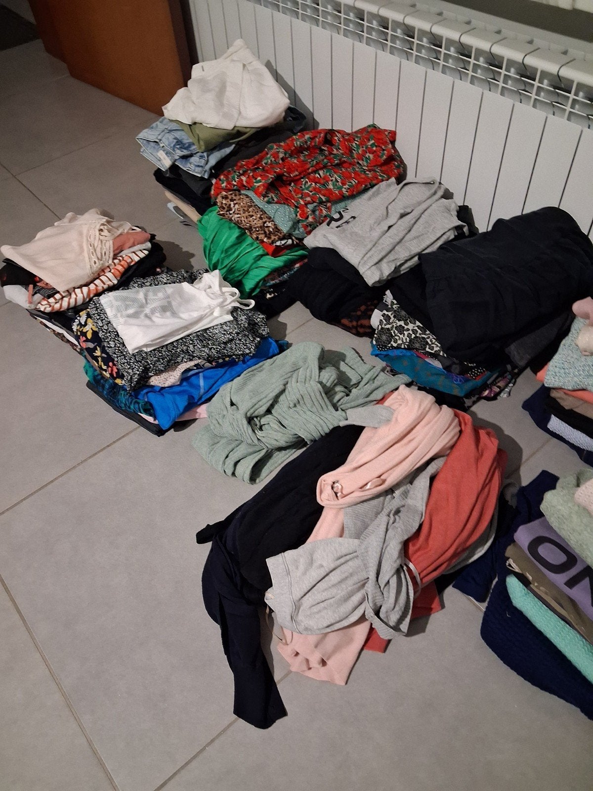 132 stuks / Groot lot / pakket dames kledij dameskleding, Kleding | Dames, Ophalen