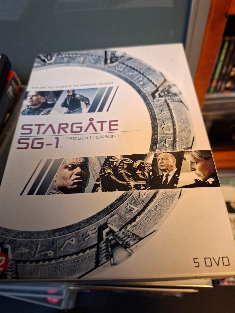dvd - stargate sg-1 - seizoen 1 - 5 disc - doos 2, Cd's en Dvd's, Seizoen 1, Science Fiction en Fantasy, Ophalen of Verzenden