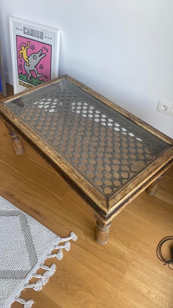 Indische raamtafel antiek, Enlèvement