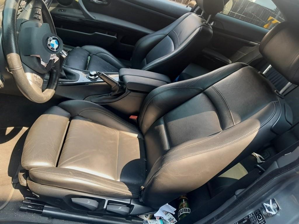 ACCOUDOIR CENTRAL BMW 3 serie (E92) (01-2005/12-2013), Utilisé, BMW