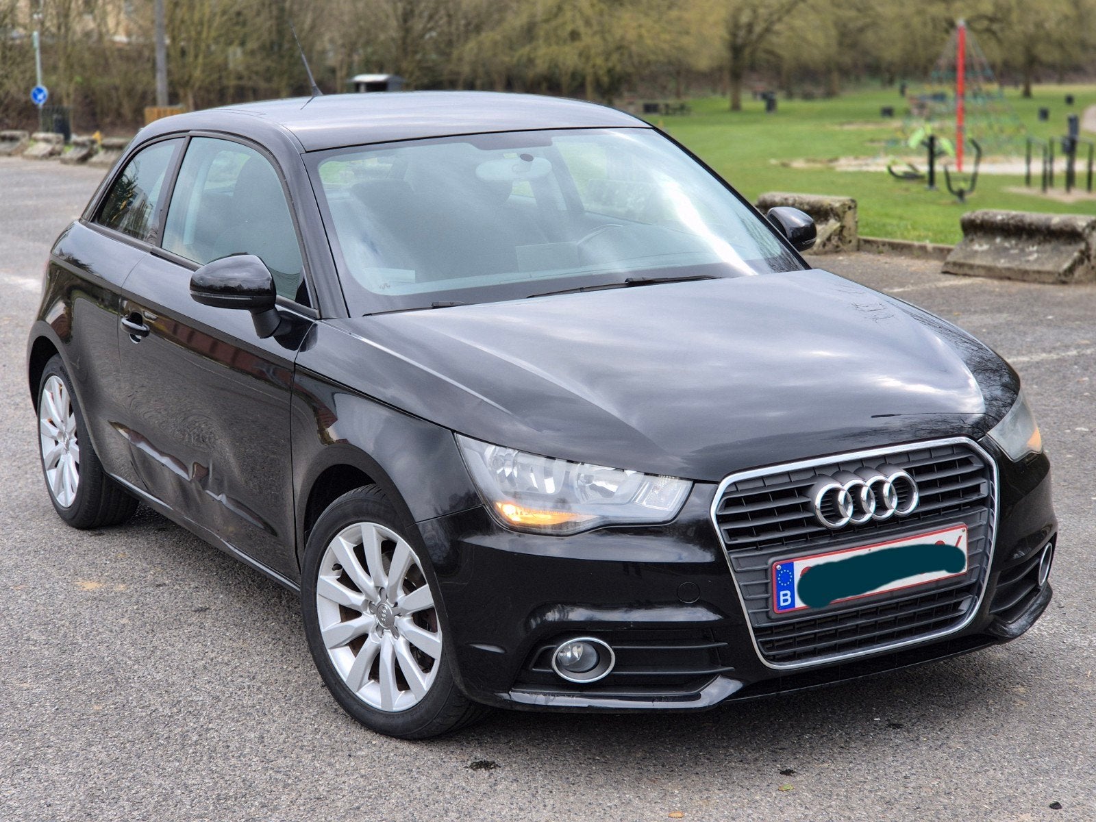 Audi A1 16tdi 2010.130mkm 1prop gps clima 4500€, Euro 5, A1, Boîte manuelle, Noir