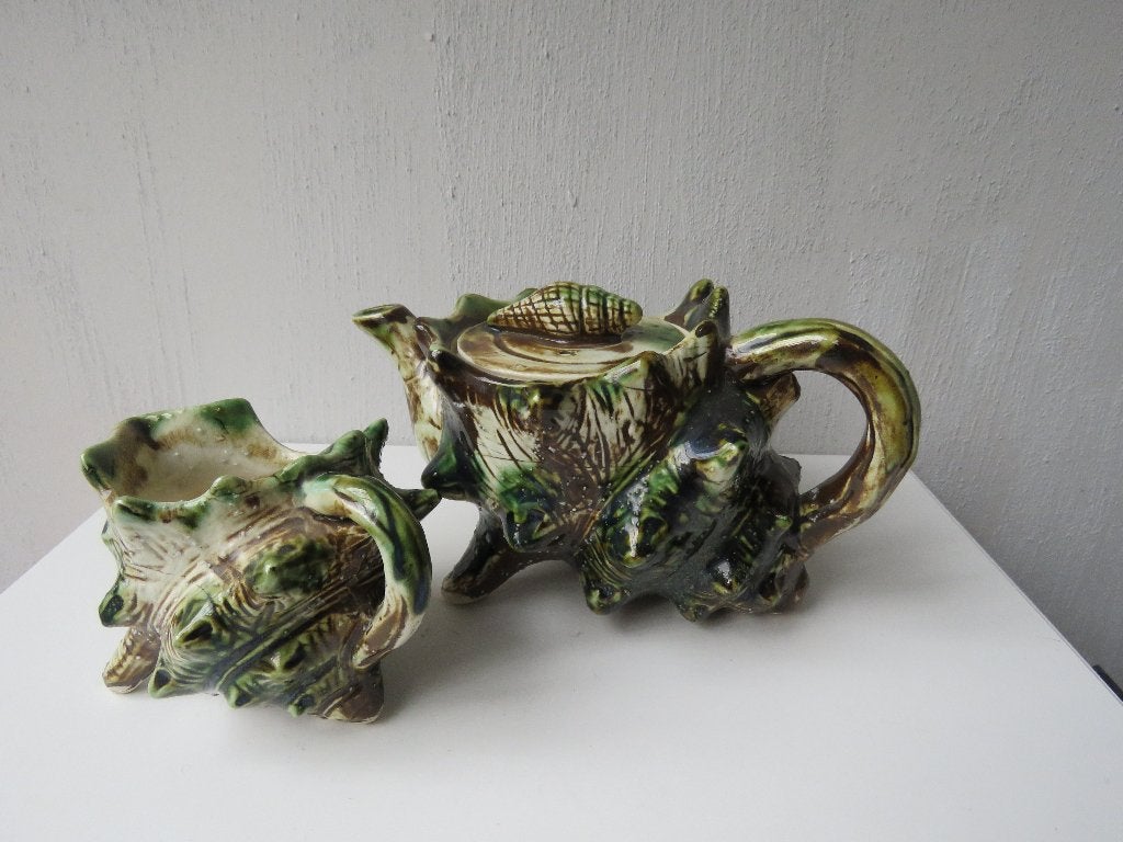 schelp keramiek theepot en melkkan Majolica 1950-60, Ophalen of Verzenden