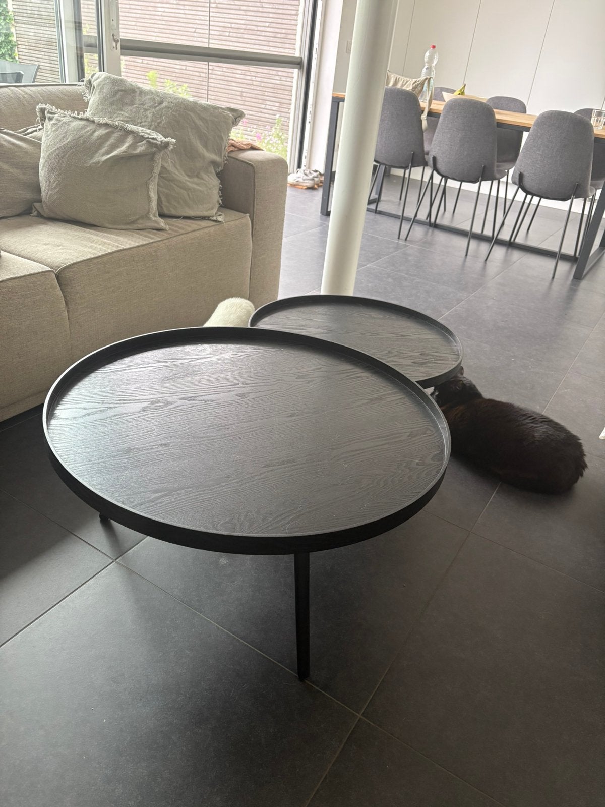 Set van 2 ronde houten salontafeltjes in zwart, Rond, Enlèvement, Utilisé, 50 à 100 cm