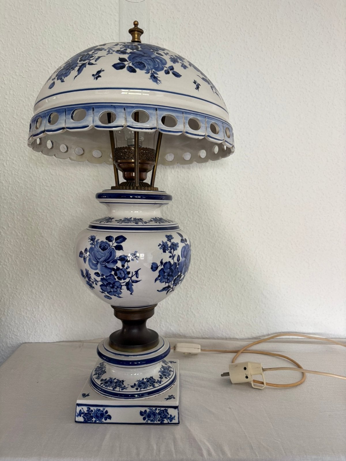 Grote blauw-witteTafellamp (Petroleumlamp model) – H74 cm, Ophalen