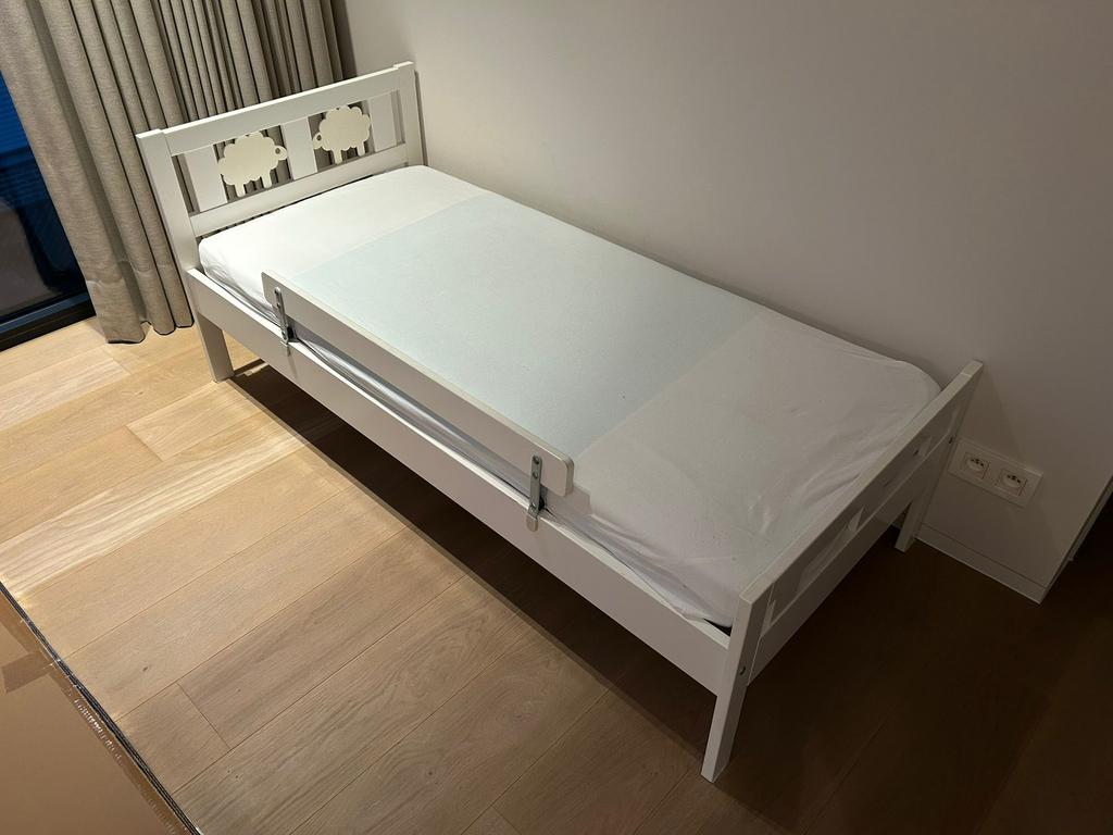 Schapenbedje ikea, Enlèvement, Comme neuf