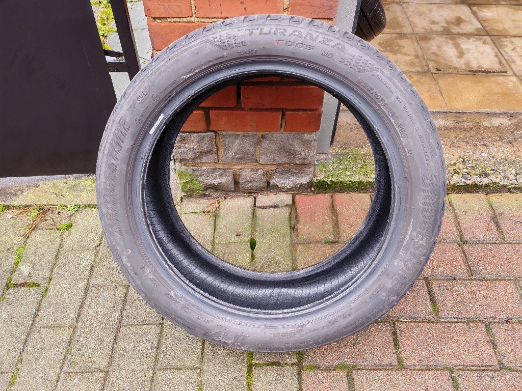 1 pneu Bridgestone en 225-45-18, Autos : Pièces & Accessoires, Pneus été, Enlèvement, 225 mm, Pneu(s)